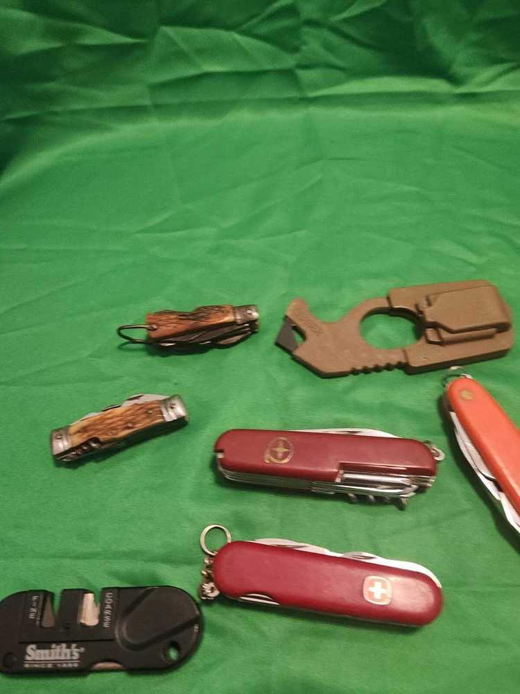multi tool lot. Q3