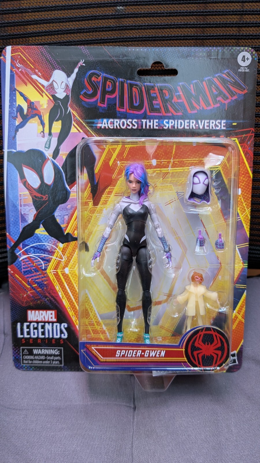 HASBRO MARVEL LEGENDS SPIDER-MAN ACROSS THE SPIDER-VERSE SPIDER-GWEN 2 VERS.