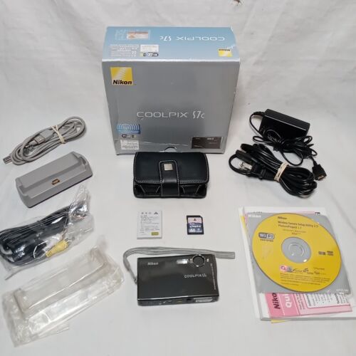 Nikon COOLPIX S7c 7.1MP Digital Camera Gray BUNDLE TESTED WORKING - Picture 1 of 10