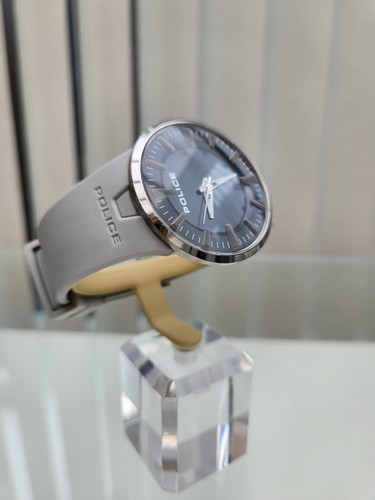 Police Watch GENUINE Mens Easy To Read, Grey Silicone Strap RRP£189 ( PO5 - Picture 10 of 20