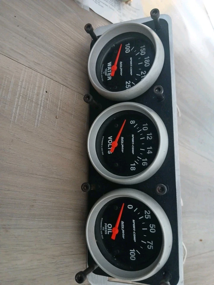 Mustang Foxbody, AutoMeter 2-5/8" Calibre Set 1987-1993 Ford Mustang Foto 3 de 4