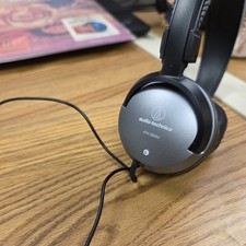 Audio-Technica ATH-250AV Studio Monitor Headphones with Cable Tested Working
