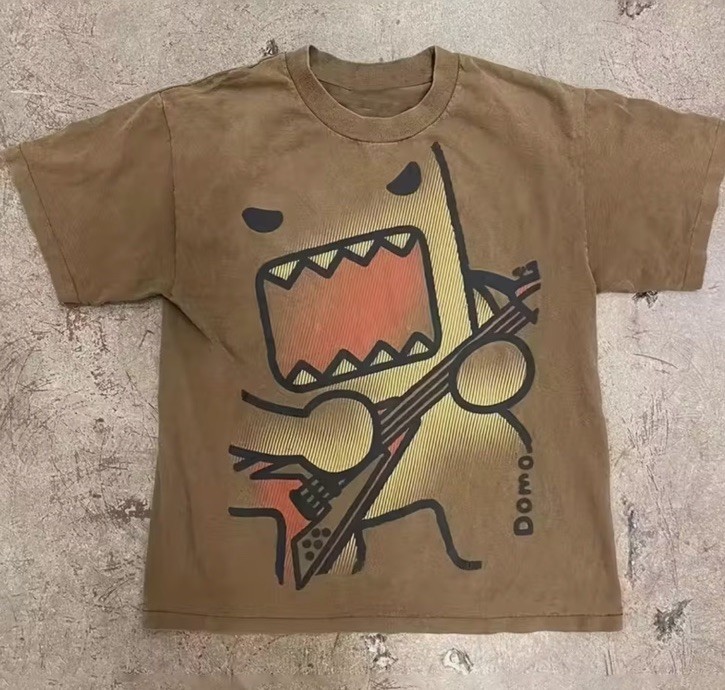 DOMO y2k shirt lmk size🤎