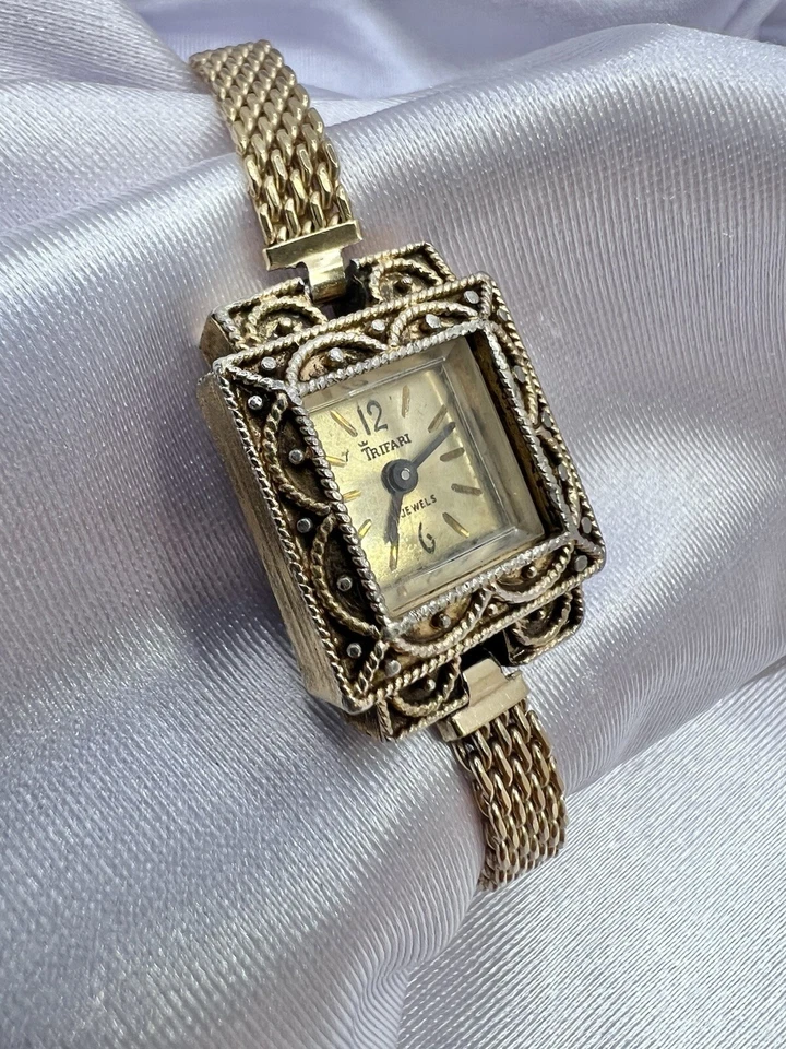 RARO Reloj de Cuerda Vintage Para Mujer Corona Trifari Mecánico Marrón Tono Dorado Foto 3 de 4