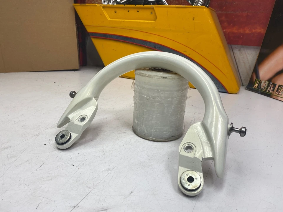 🔥Suzuki Gsx1300R Hayabusa 08-16 Riel de agarre blanco perla🔥 Foto 3 de 4