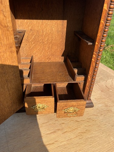 1930’s Golden Oak Smokers Cabinet / Small Oak Cupboard - Picture 5 of 16