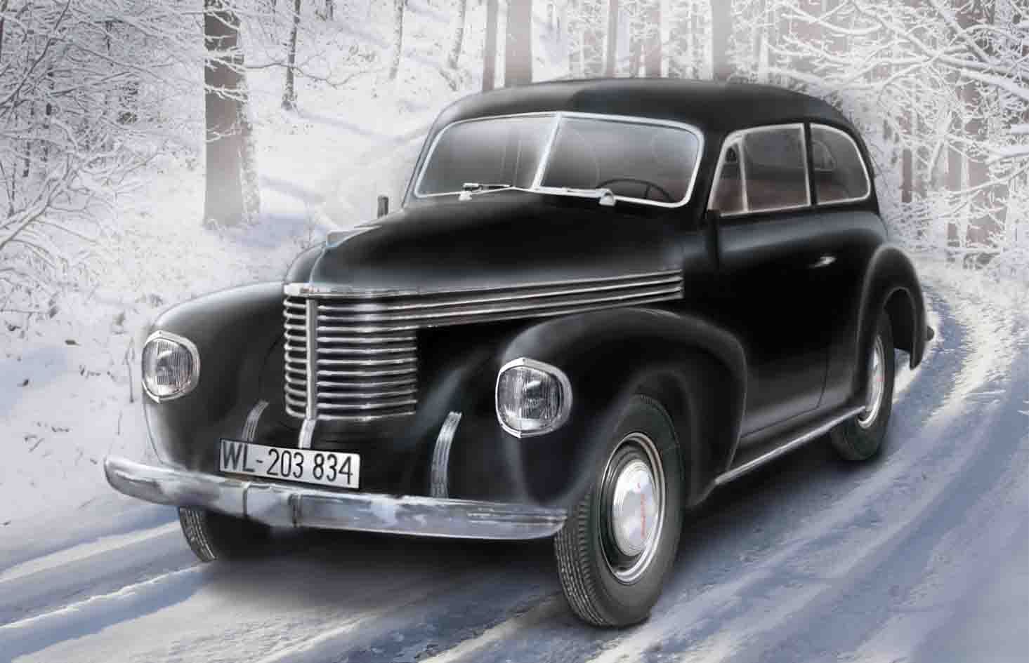 Icm 35476 - 1:35 Captain 2-Door Salon WWII German Staff Car - New
