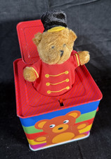 FAO Schwartz Jack-in-The-Box Musical Tin Box Pop-Up Toy Soldier Bear A1 