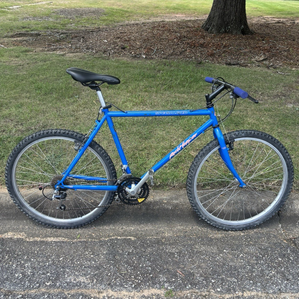 Specialized Rockhopper Mountain Bike 26in Wheels 20.5in Frame Blue
