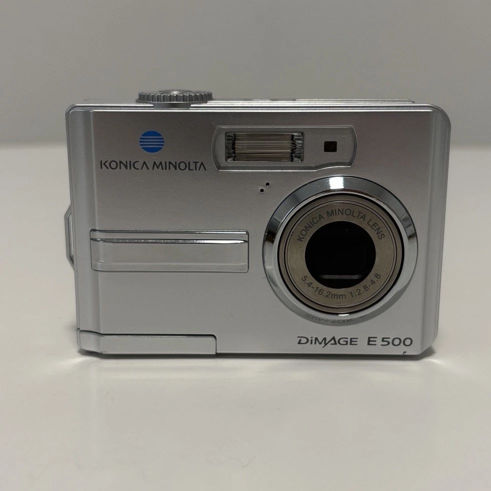 カメラ8台　ジャンク品　Canon、Nikon、Konica、minolta Konica Minolta 3-9.9x Digital Cameras 5-6.9 MP Maximum Resolution