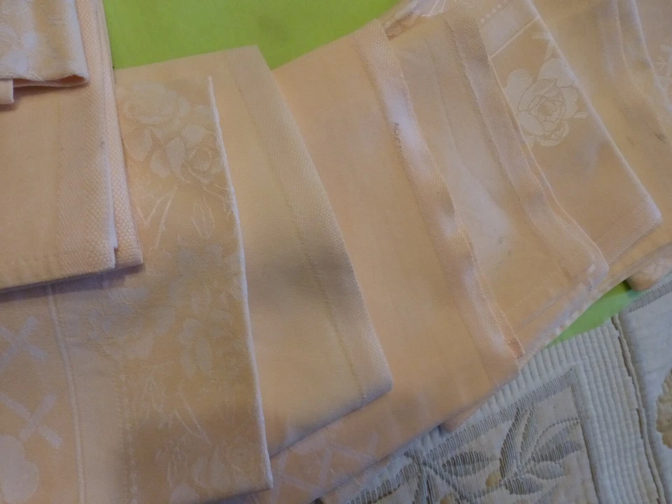 lot de  24 grandes serviettes de table torchon anciennes vintage rose à fleur - Photo 3/4