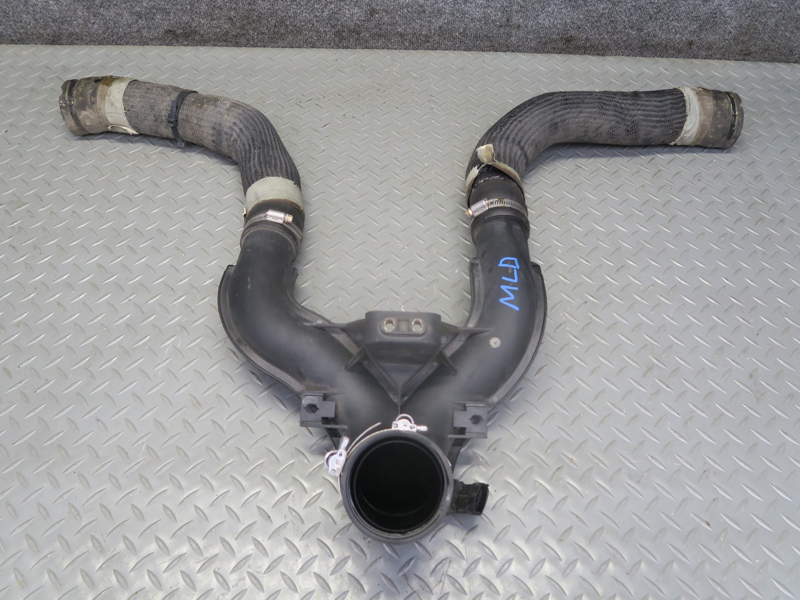 2017-2020 MASERATI LEVANTE M161 3.0L AIR INTAKE DUCT W SENSOR & HOSES
