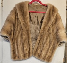 MINK FUR STOLE WRAP SHAUL COLLAR CAPELET VINTAGE TAN POCKETS 28W X24L BEAUTIFUL