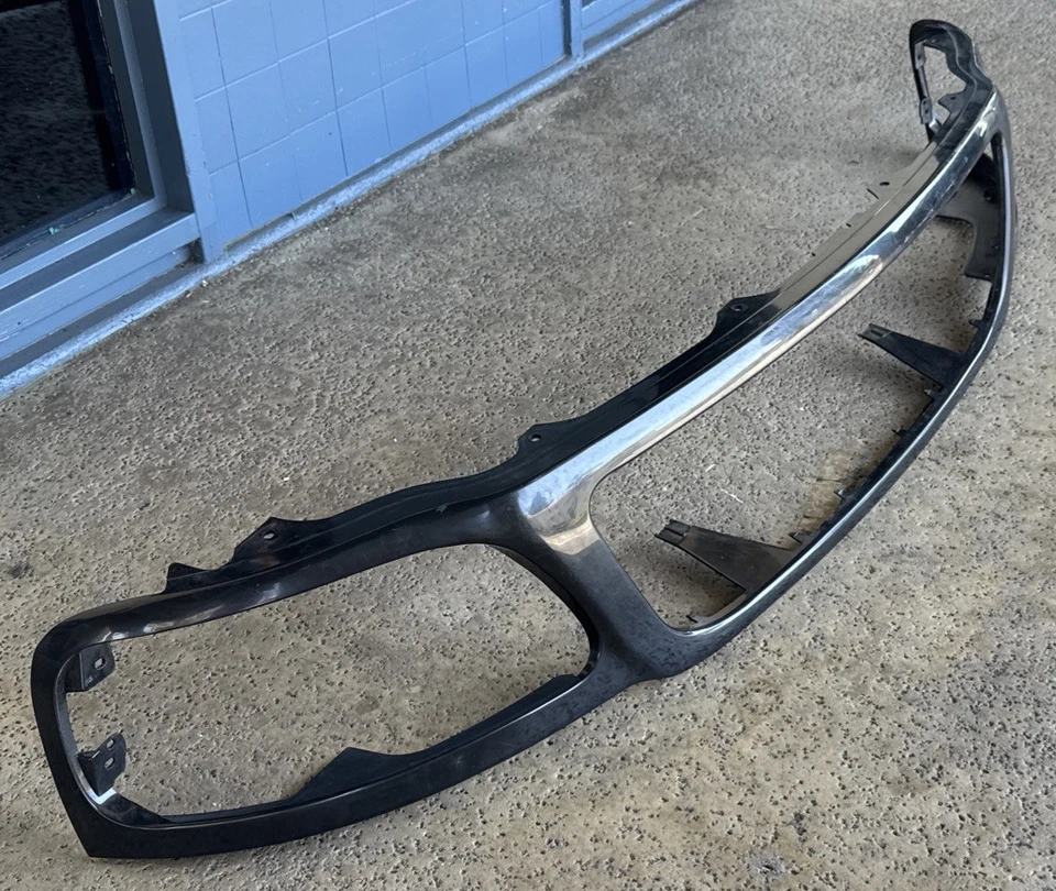 Ford F-150 1999-2004 parrilla delantera carcasa negra sin inserto Foto 3 de 4