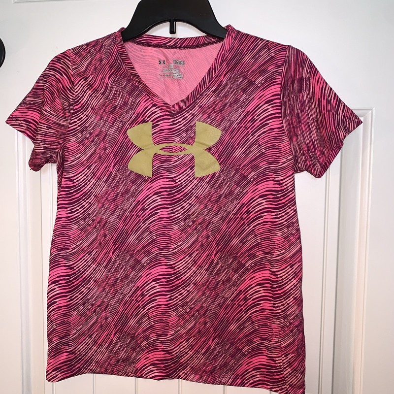 Girls YLG Under Armour S/S Athletic Loose Fit Shirt Pink And Purple GUC!