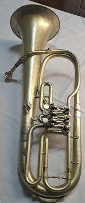 Große alte Trompete Horn Vintage Instrument alt Blass Instrument    (Angesprüht)