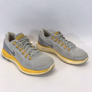 nike support running shoes