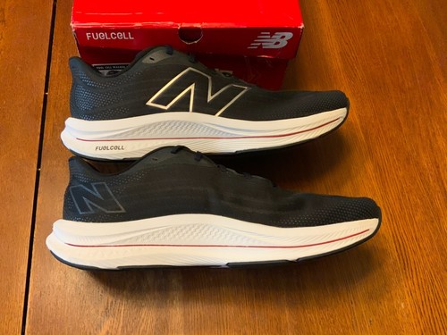 Zapatos New Balance FuelCell Walker Elite para hombre, estilo # MWWKELB1, talla M16 / W17,5 - Imagen 12 de 15
