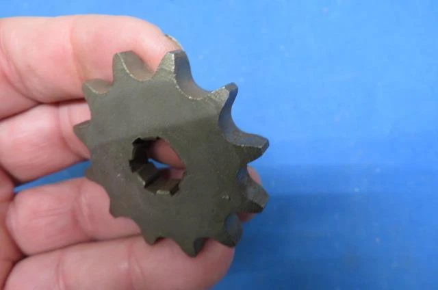 Новая из старых запасов звездочка счетчика Suzuki, 13T RM80 DR Z70 DS80 # 27511-46000 NP5775 - Изображение 2 из 3