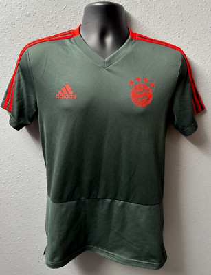 新品❗️未使用 adidas FC Bayern Münchenレプリカユニホーム AdidasLewandowskiBayernMunichU