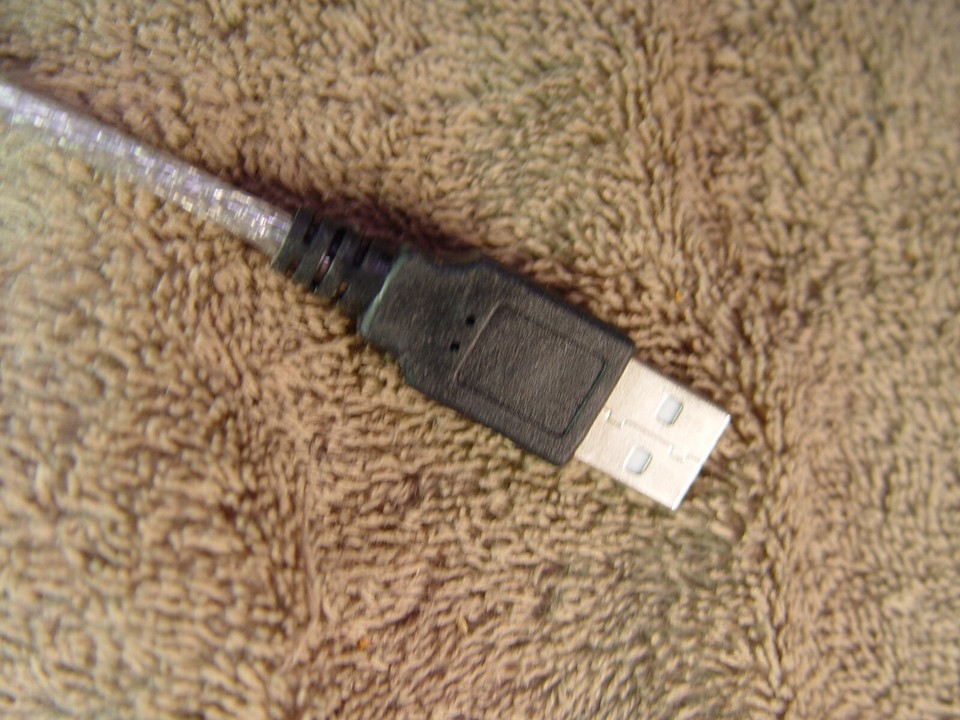 Used once USB INOUT MIDI Interface Cable Converter to PC Keyboard