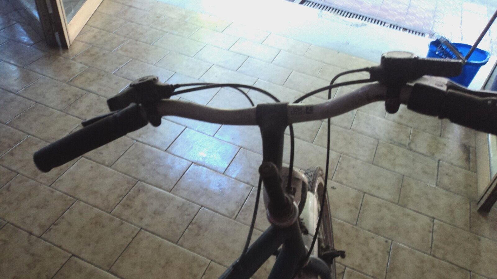 Bici atala city bike 28 uomo 18 v. — foto 4