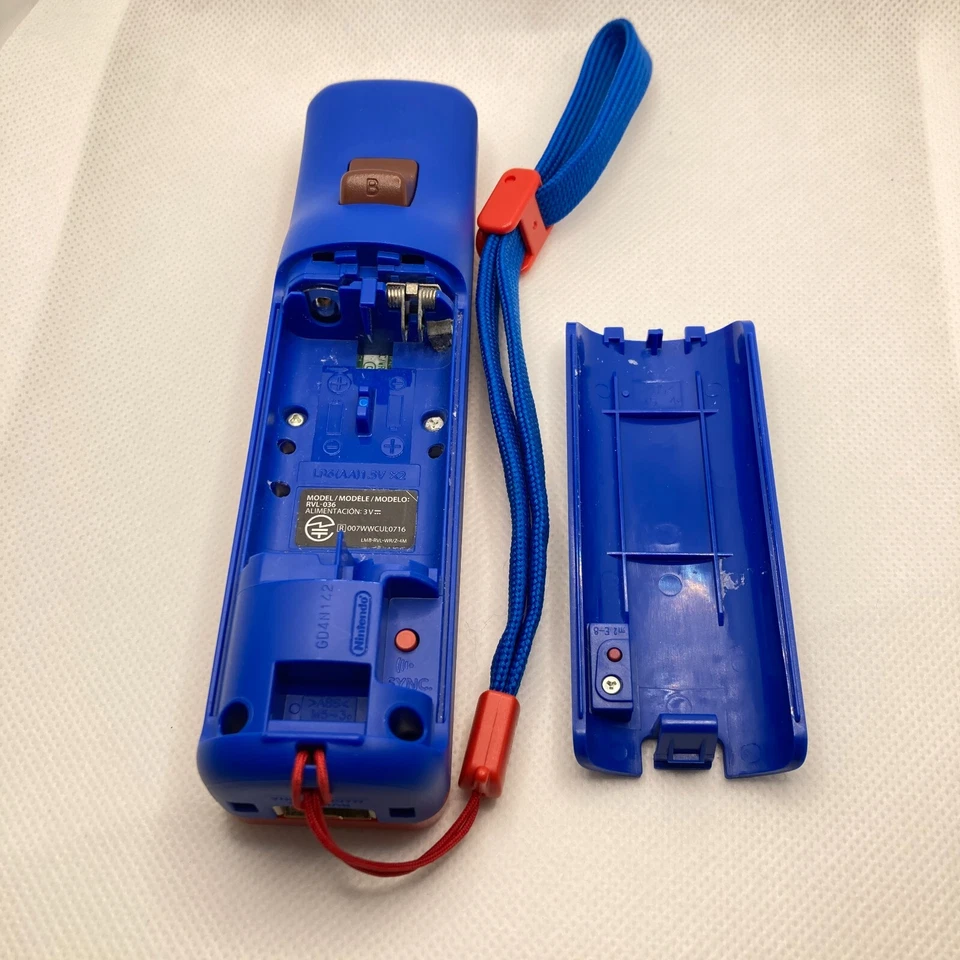 Nintendo Wii Wii U Remote controller Plus Mario RED Limited TESTED - Image 2 of 4