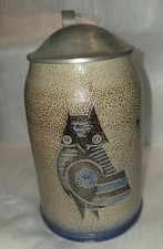 Bierkrug / Deckelkrug von Wim M&uuml;hlendyck &ndash; Motiv "Eule" (Form 445)