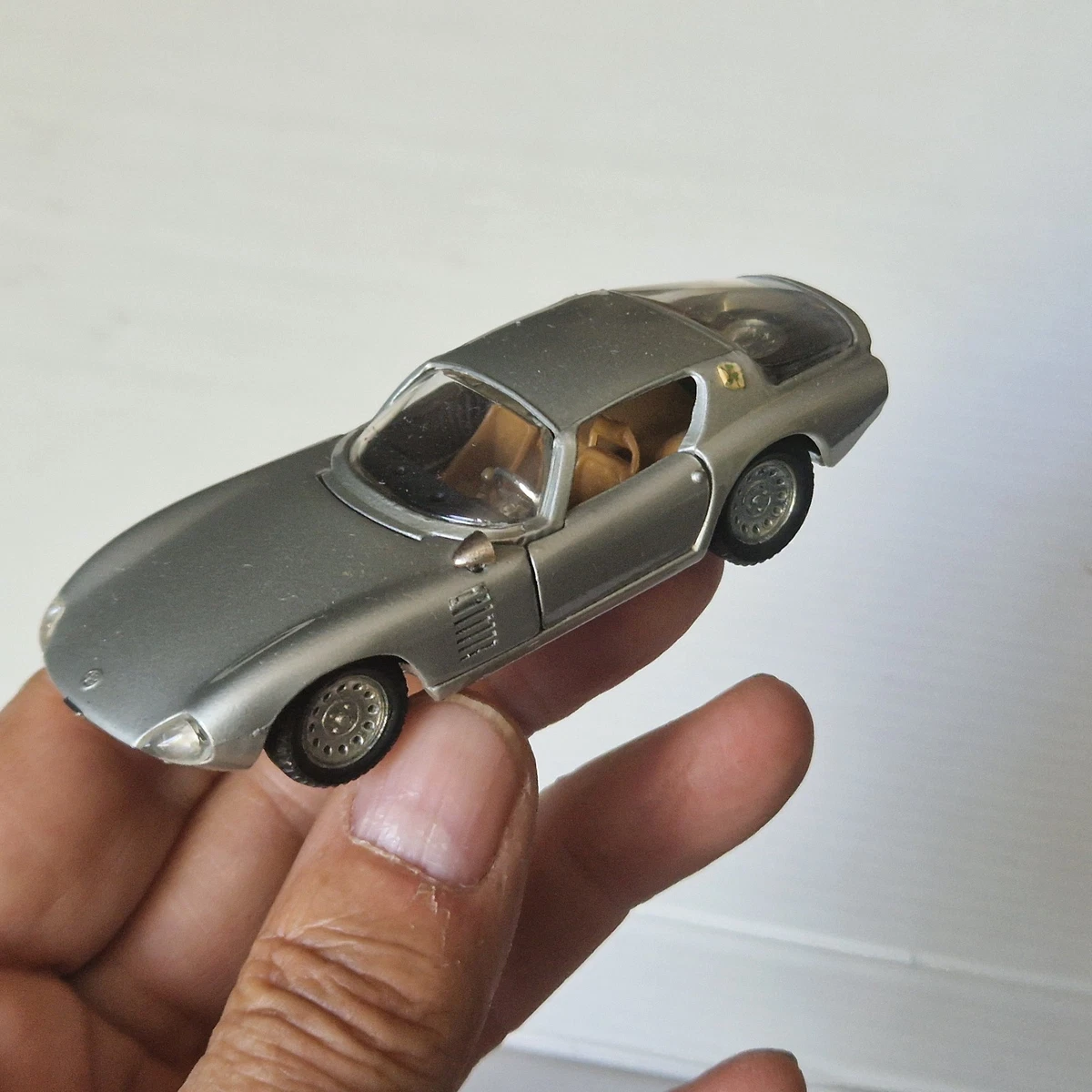 Politoys Réf 102 – Alfa Romeo 60 CV 1911 – 1/43 – Rouge/Sièges Bruns – Neuf