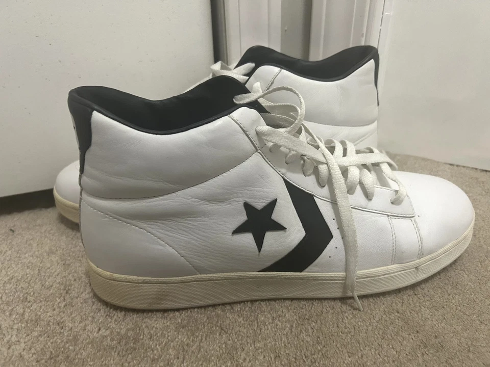 Camisetas altas de cuero Converse vintage compradas hace 22 años solo usadas 2x. Foto 3 de 4