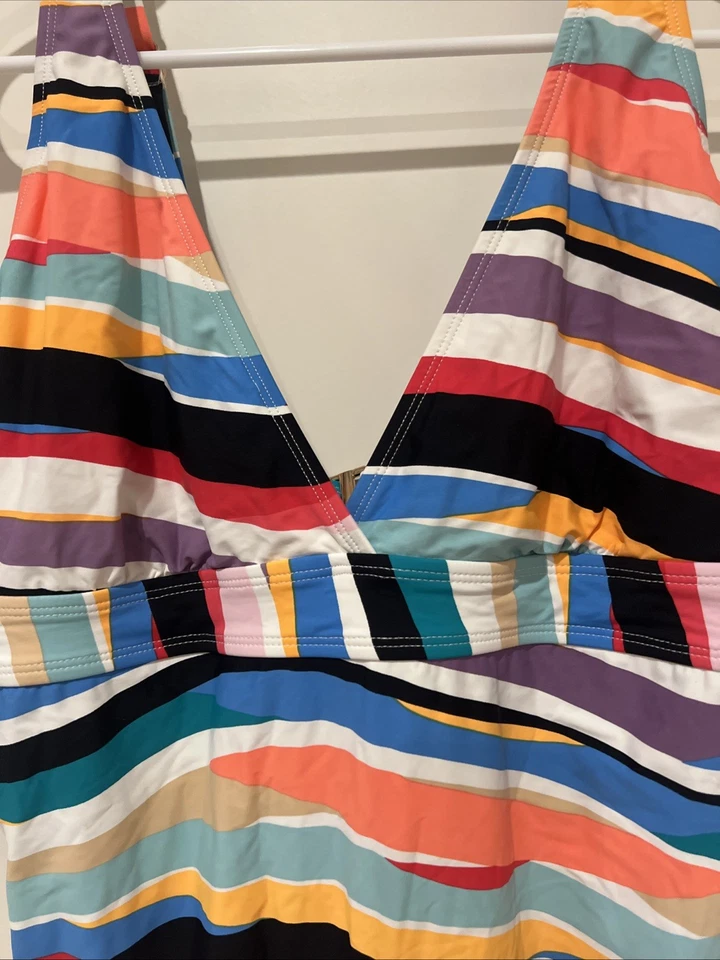 Traje de baño de una pieza con encubrimiento Anne Klein para mujer Foto 3 de 4