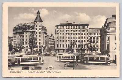 BUKAREST Palatul Liga Culturala Schloss Straßenbahnen Straßenszene RUMÄNIEN 1930er Jahre; Autos