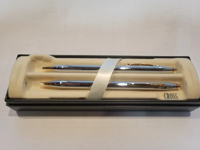 Classic Century Medalist Pen & Pencil Set 23-karat gold-plated Polished Chrome - image 1 of 4