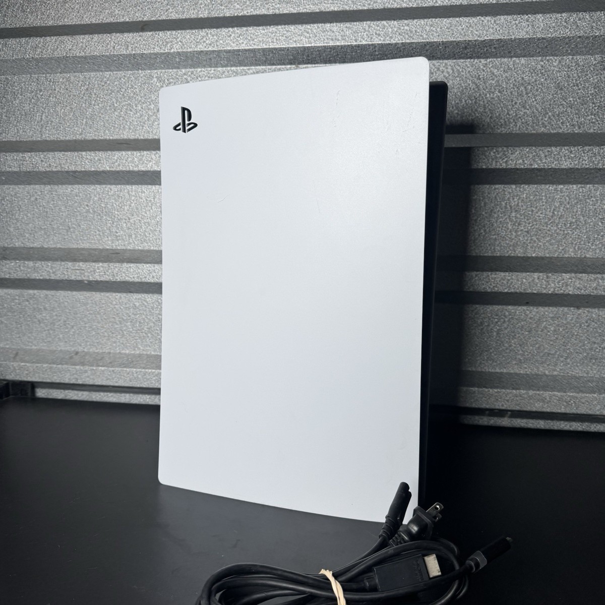 PlayStation - PlayStation5 　中古 Sony PlayStation 5 PS5 Disc Edition CFI-1215A 825GB - Console ONLY
