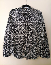 Calvin Klein Women s Leopard Print Button-Down Collared Long Sleeve Blouse M