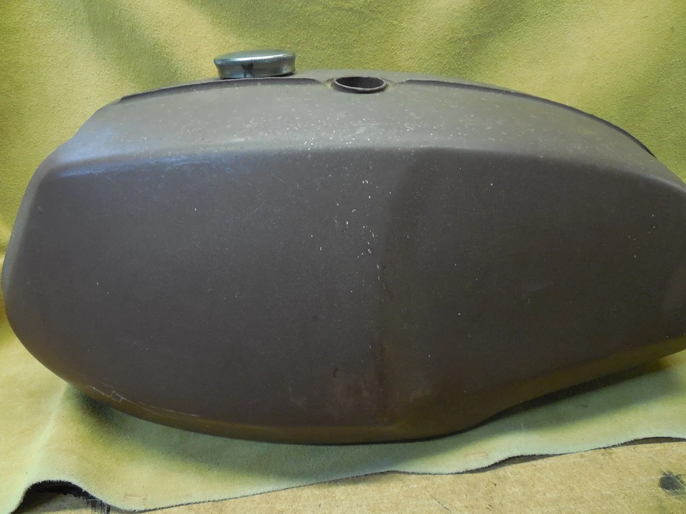 1971 BSA Thunderbolt.. Lightning ...Firebird Scrambler 650 "Breadbox"   Gas Tank - Image 4 of 4