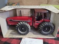 ERTL INTERNATIONAL HARVESTER 2+2 TRACTOR 6388 1/16 SCALE NEW IN BOX