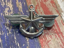 ORIGINAL SOUTH KOREAN / ROK JOINT GENERAL STAFF METAL QUALIFICATION BADGE KOREA