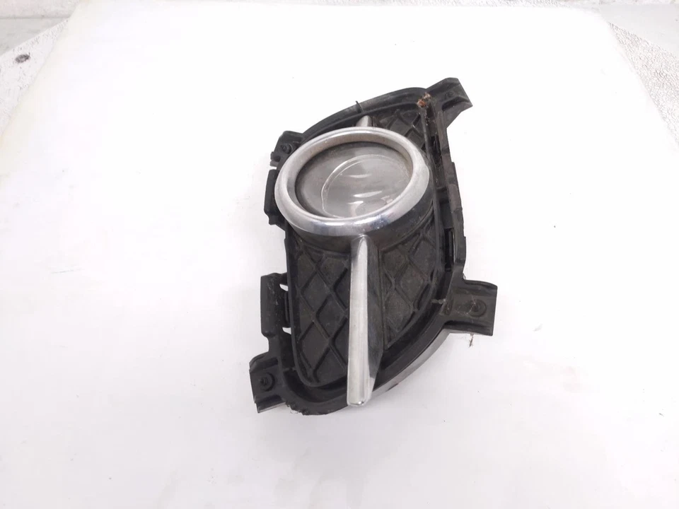 Lámpara antiniebla para conductor Infiniti G37 2011-2013/luz con bisel - 26155-8993A Foto 2 de 4