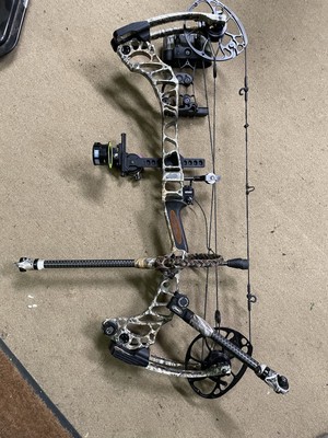 Mathews Vertix RH 70# You Choose Mod This Bow Is Loaded
