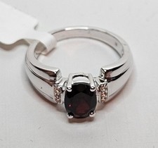 Stunning Sterling Silver Deep Red Garnet 1.60 CTW Designer Ring Size 7