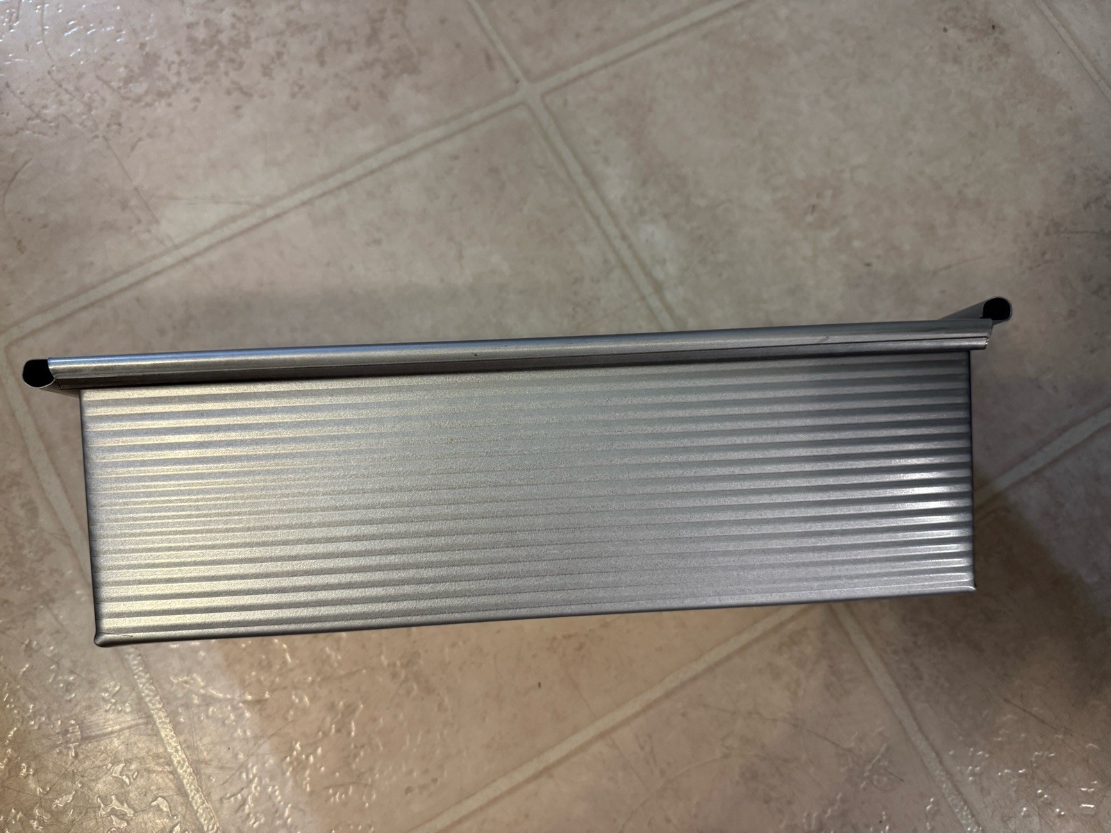 USA Pan Bakeware Pullman Loaf Pan, Large, Silver With Slide Lid