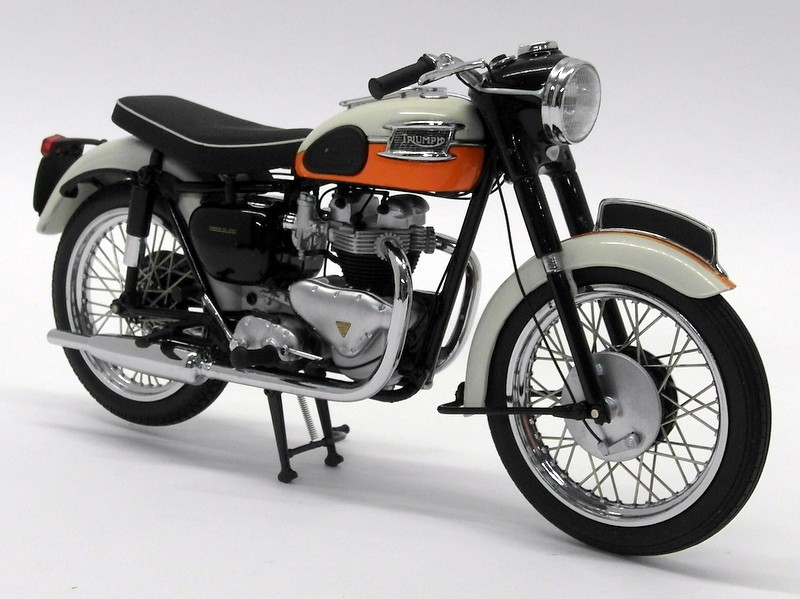 Minichamps 1/12 Scale Diecast 122 133000 Triumph Bonneville