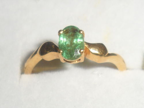 CERTIFICATE OF AUTH~EXCELLENT COLOUR CHANGE 18K RUSSIAN ALEXANDRITE 0.657CT RING - Picture 2 of 12