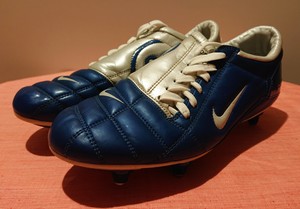 2004 Nike total 90 III Azul Plata T90 Botines De Fútbol Botas de EE. UU. 8  Reino Unido 7 | eBay