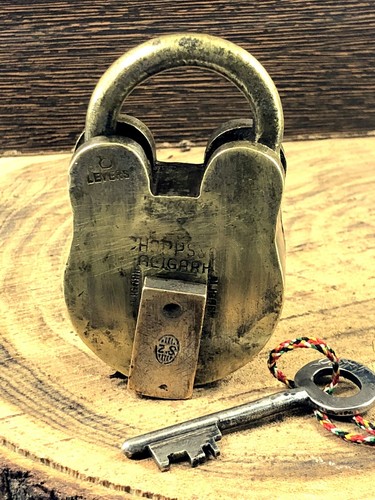 Old Hand Forged hopps & Co. Padlock 8 Lever padlock Vintage Collective. G2-310 - Picture 9 of 11