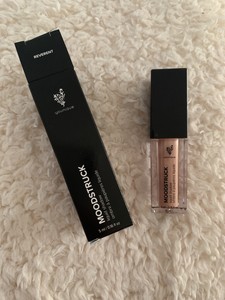 reverent liquid eyeshadow