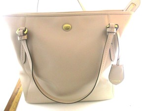coach beige tote
