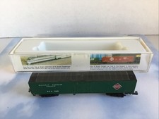 N Scale Railway Express Agency REA Box Car 00...