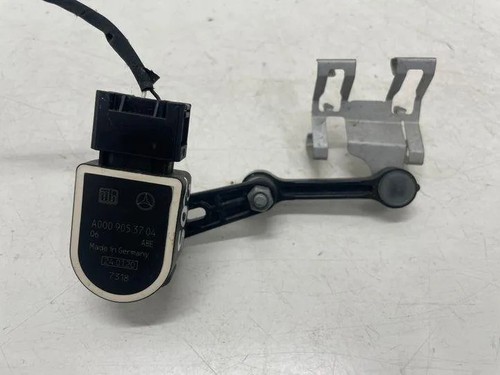 MERCEDES-BENZ C Coupe C205 Niveausensor vorne rechts A0009053704 1.50 22163405